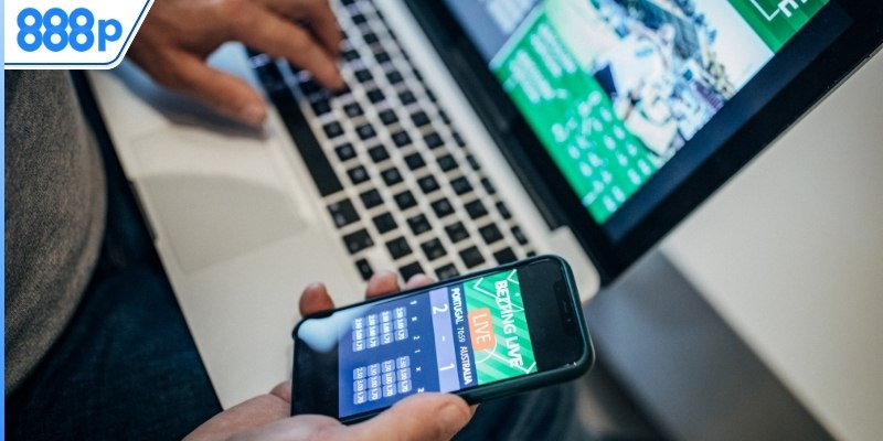 Tham gia phân tích kết quả các trận đấu